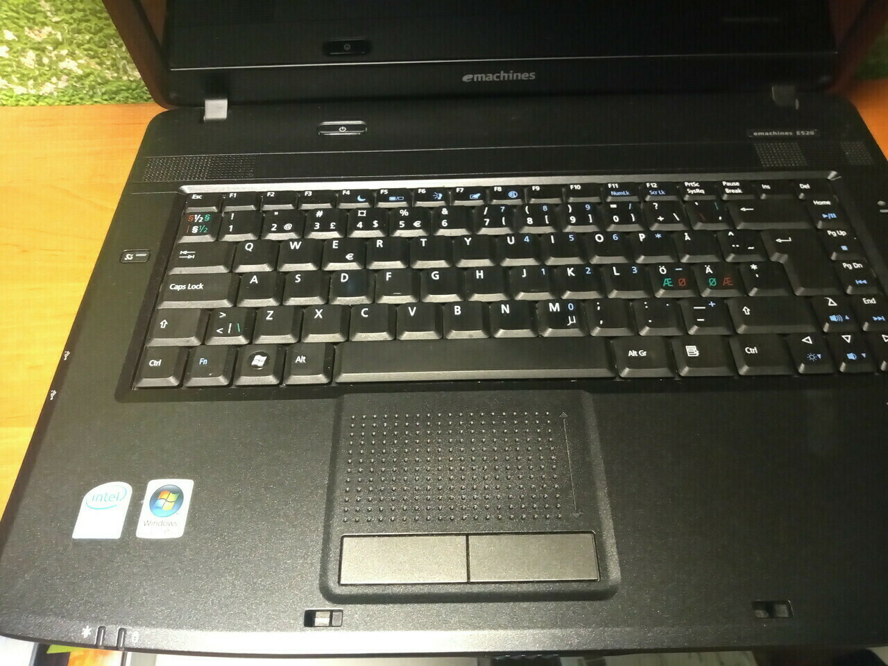 laptop-emachines-e520-stan-uzywany