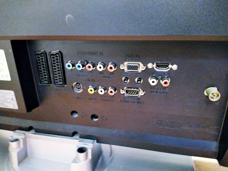 TELEWIZOR LG 26LC3R