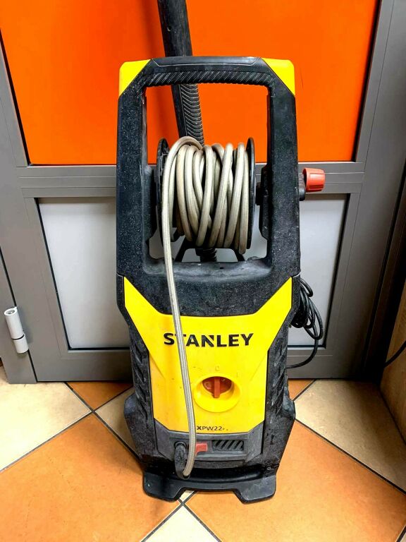 myjka-cisnieniowa-stanley-sxpw22-wojska-polskiego-13-wagrowiec