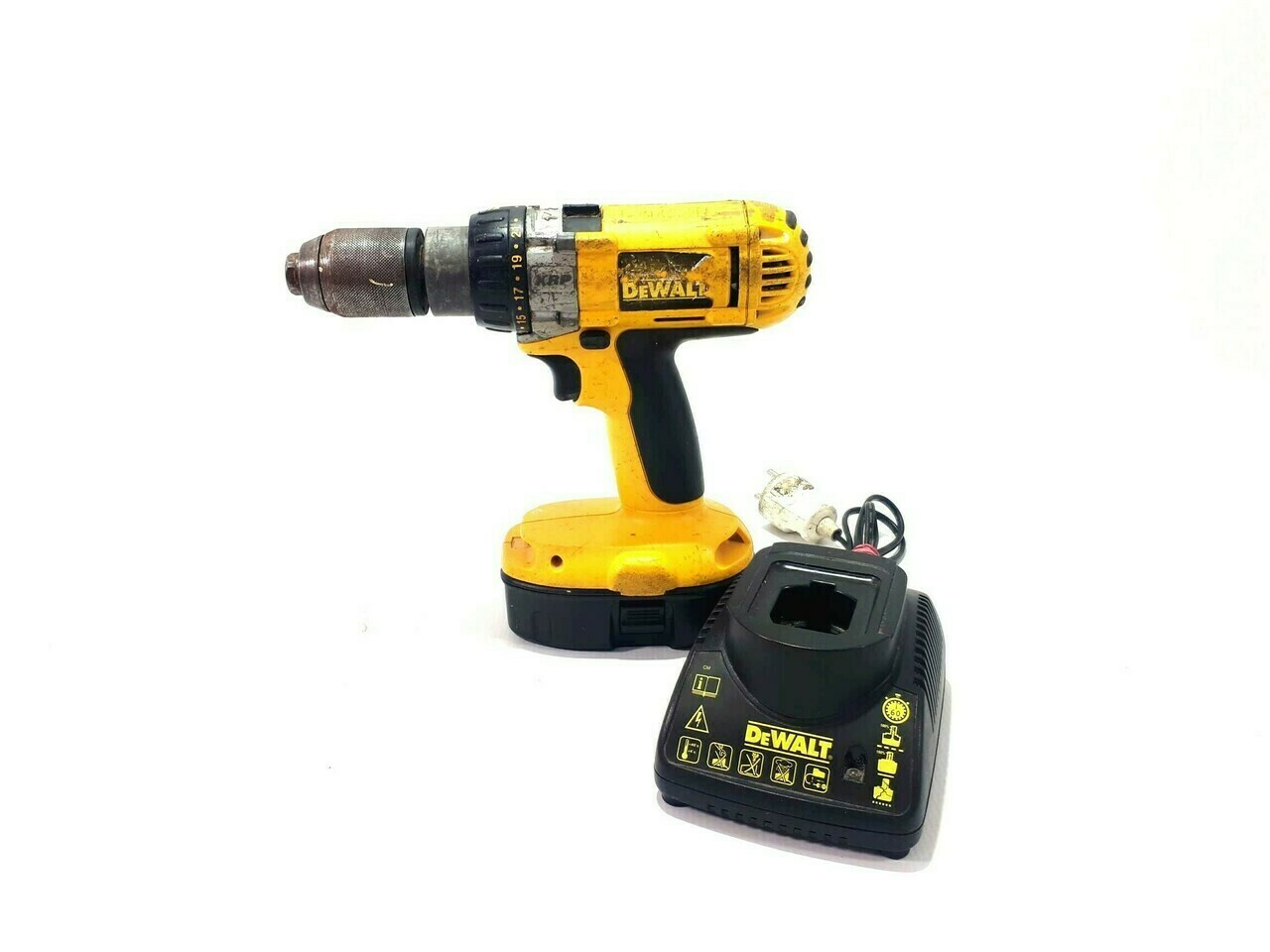 wiertarko-wkretarka-dewalt-dw-987-walizka-napiecie-v-18-v
