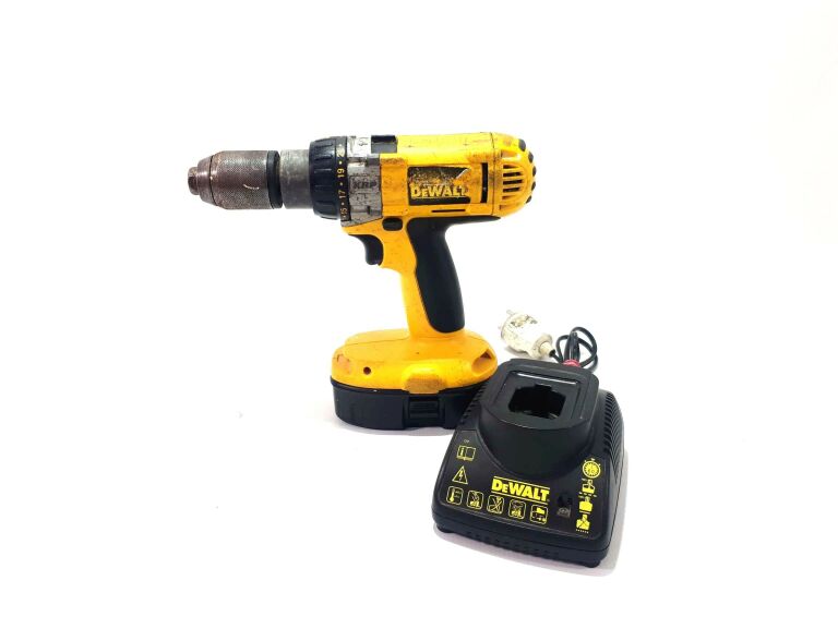 wiertarko-wkretarka-dewalt-dw-987-walizka-napiecie-v-18-v