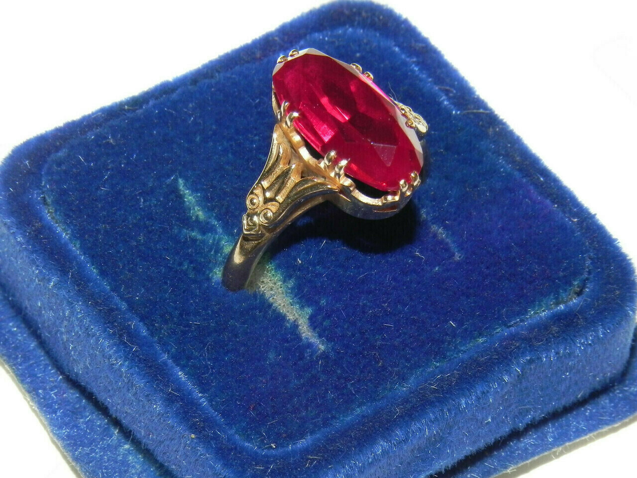 zloto-pieknie-zdobiony-zloty-pierscionek-14k-stan-uzywany