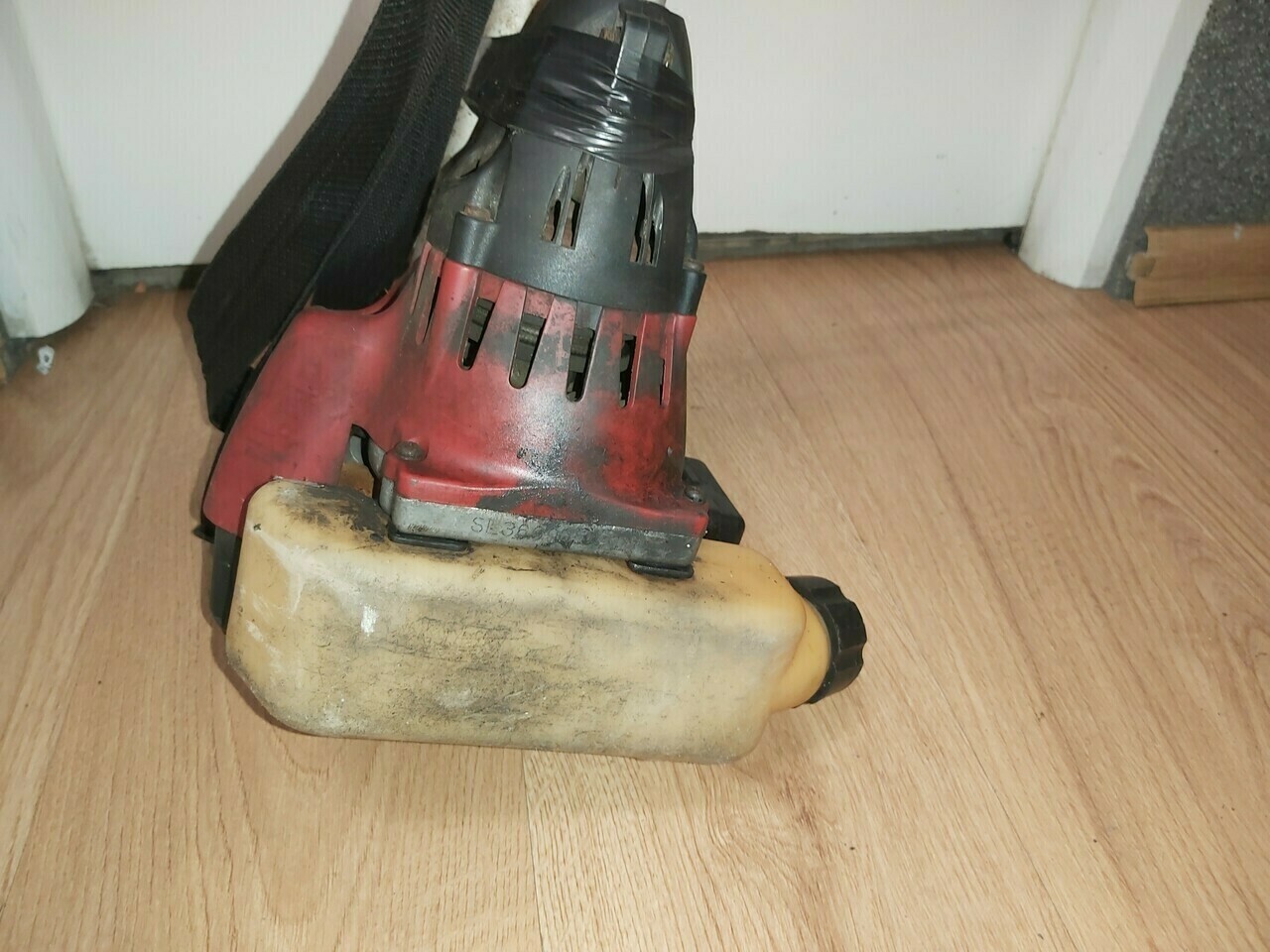 podkaszarka-kosa-spalinowa-grizzly-mts-309-opis-waga-narzedzia-10