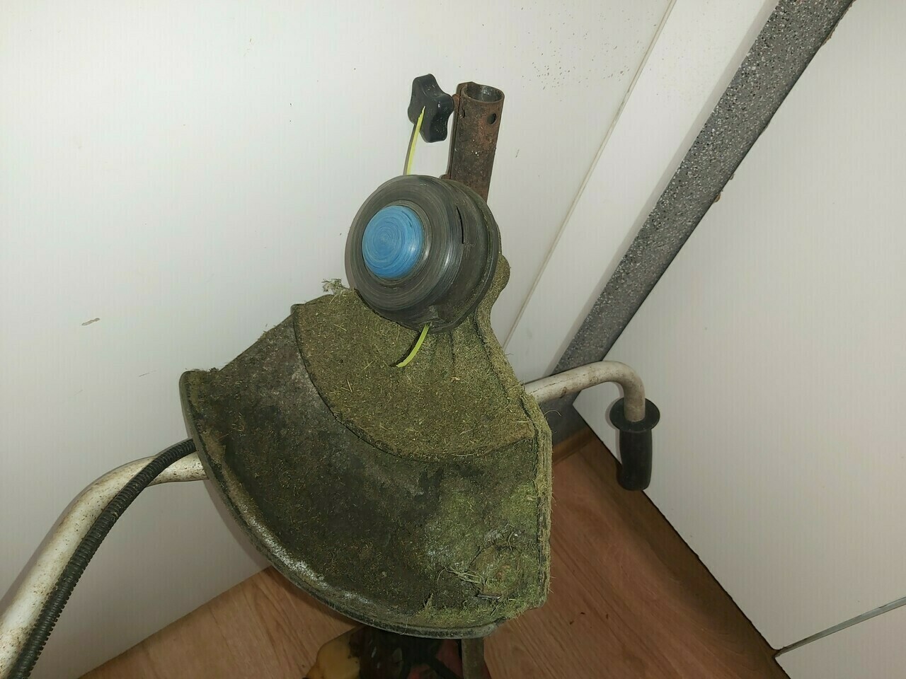 podkaszarka-kosa-spalinowa-grizzly-mts-309-opis-stan-uzywany