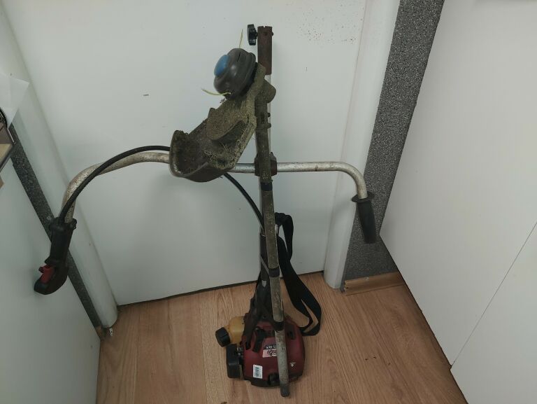 podkaszarka-kosa-spalinowa-grizzly-mts-309-opis-kosciuszki-43-myszkow