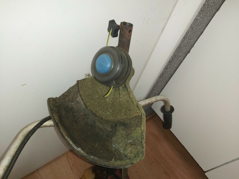 podkaszarka-kosa-spalinowa-grizzly-mts-309-opis-stan-uzywany