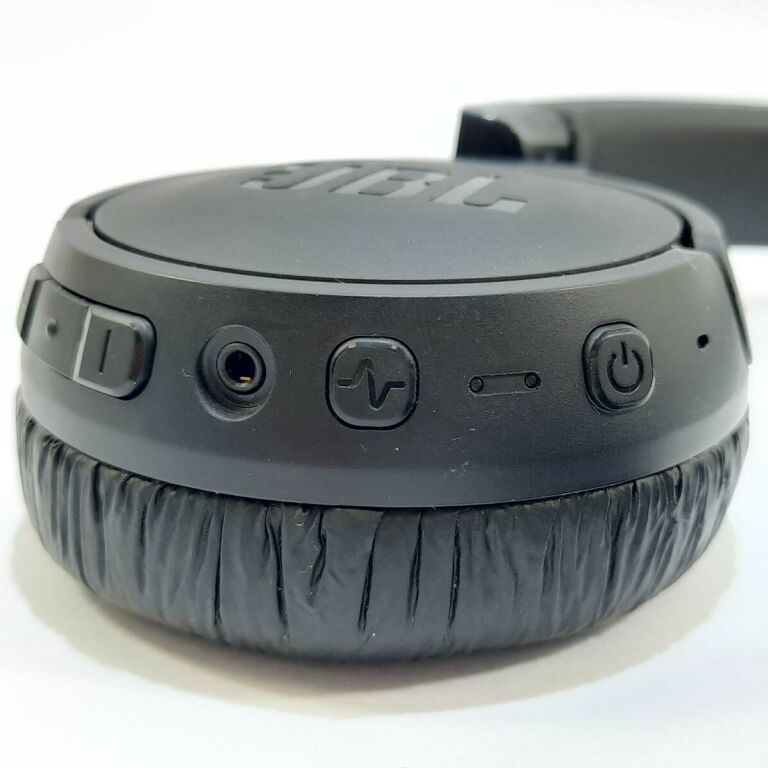 SŁUCHAWKI JBL 660 BTNC