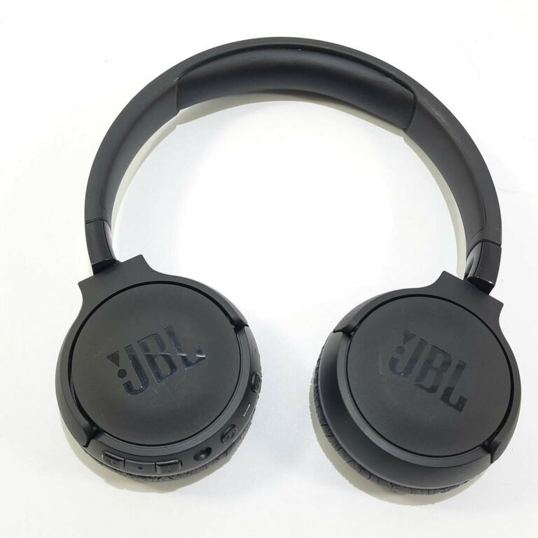 SŁUCHAWKI JBL 660 BTNC