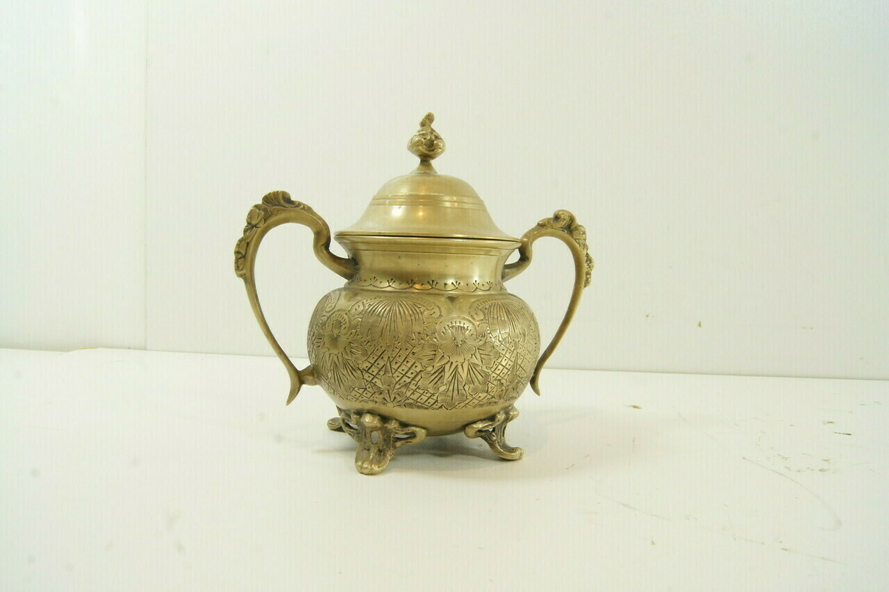 zabytkowa-pieknie-zdobiona-cukiernica-ratuszowa-5-szamotuly