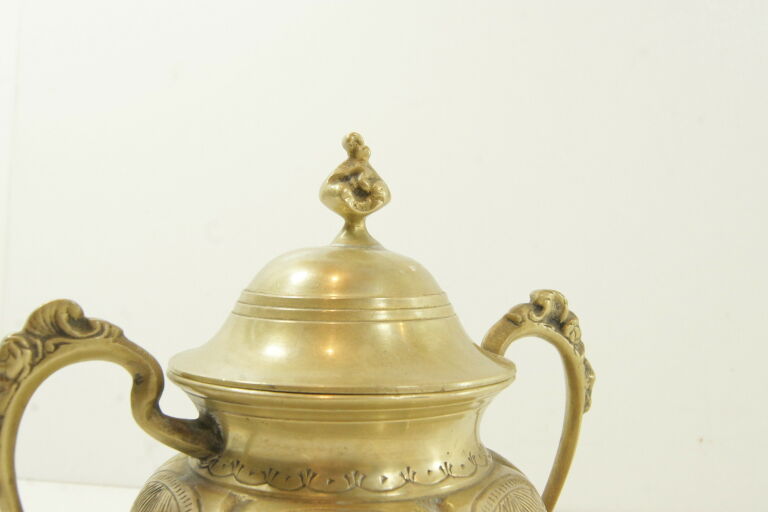 zabytkowa-pieknie-zdobiona-cukiernica-ratuszowa-5-szamotuly