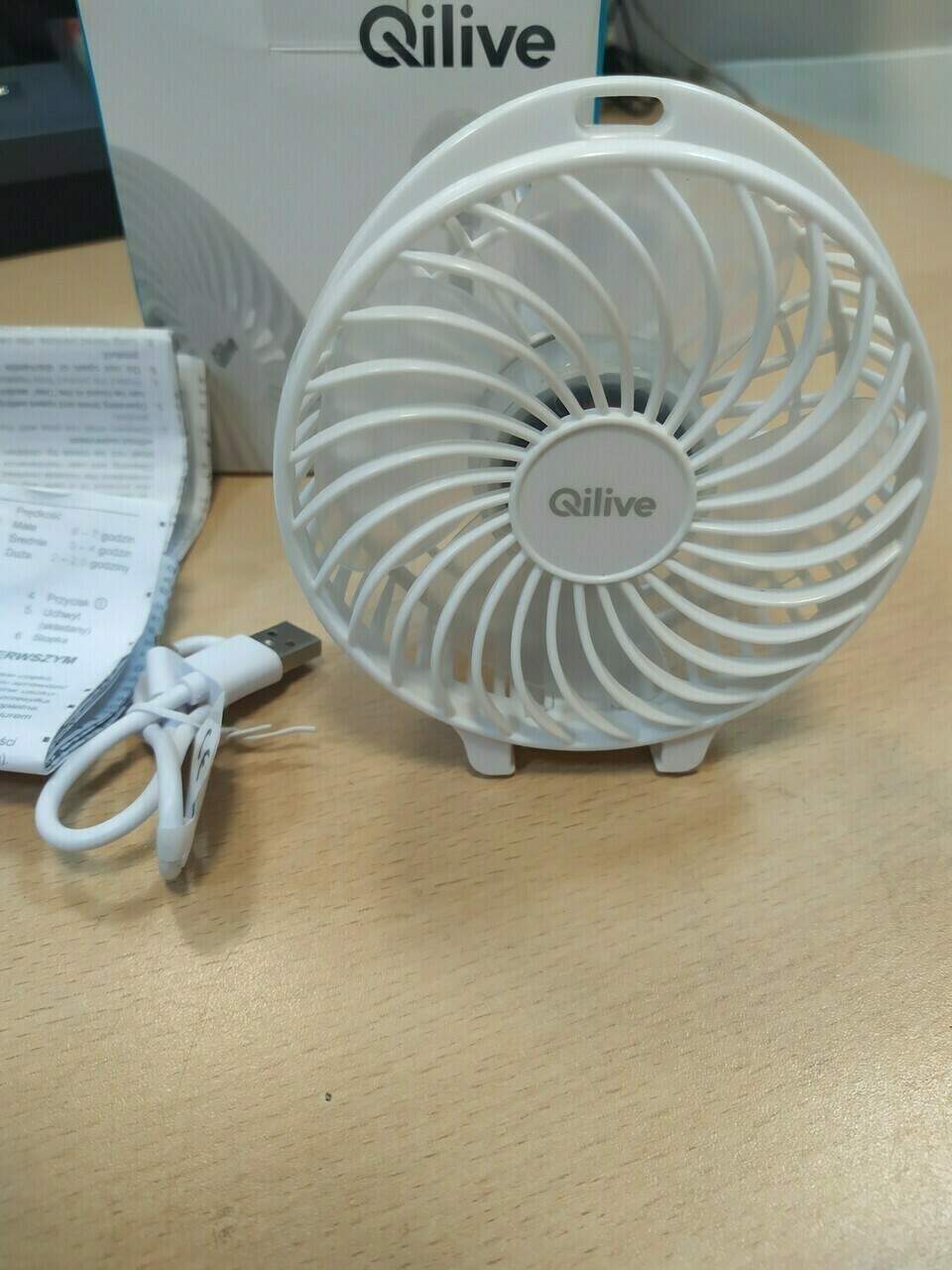 mini-wiatrak-usb-qilive-kpl-struga-2-lodz