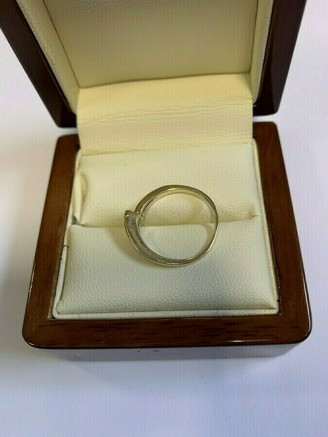 piekny-pierscionek-585-rozmiar-12-stan-uzywany