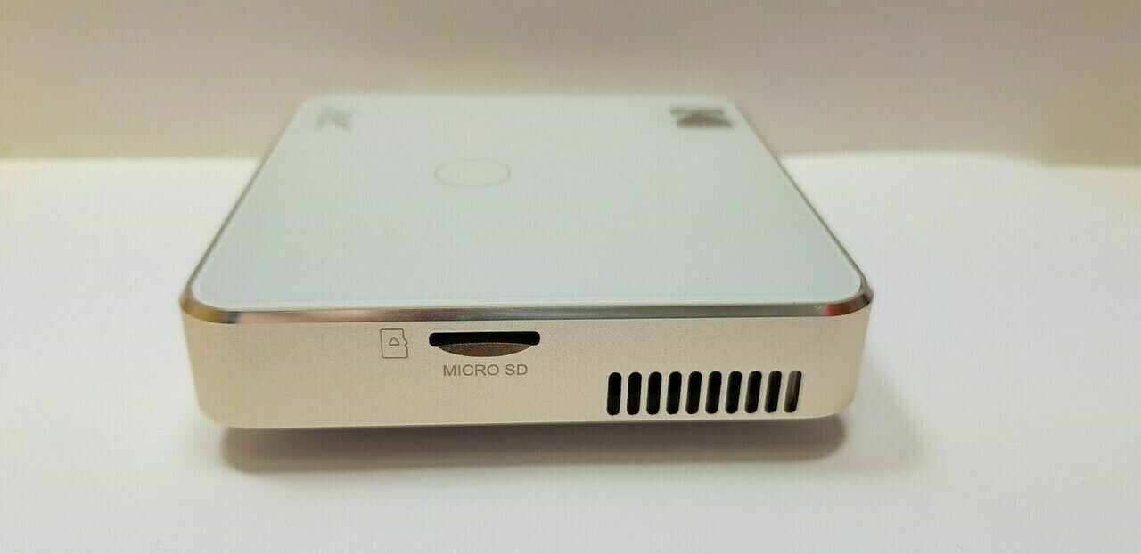 mini-projektor-kodak-luma-75-technologia-wyswietlania-dlp