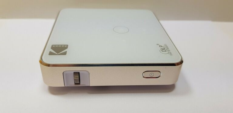 mini-projektor-kodak-luma-75-rozdzielczosc-podstawowa-px-inna