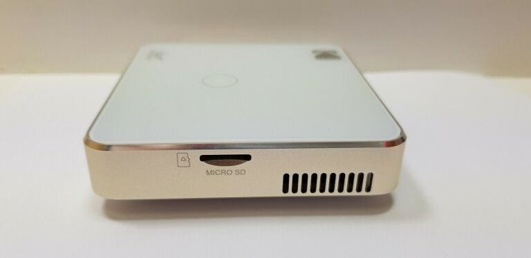 mini-projektor-kodak-luma-75-technologia-wyswietlania-dlp