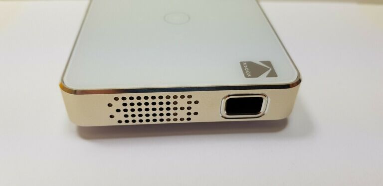 mini-projektor-kodak-luma-75-jasnosc-lampy-ansi-75