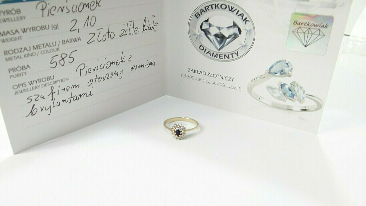 zloty-pierscionek-z-szafirem-i-diamentami-19r-kolor-dominujacy-zloty