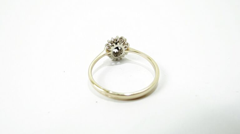 zloty-pierscionek-z-szafirem-i-diamentami-19r-kamien-diament