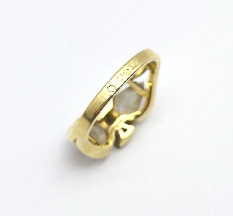 zloty-gruby-pierscionek-zdobiony-oczkami-14kt-cechy-brak