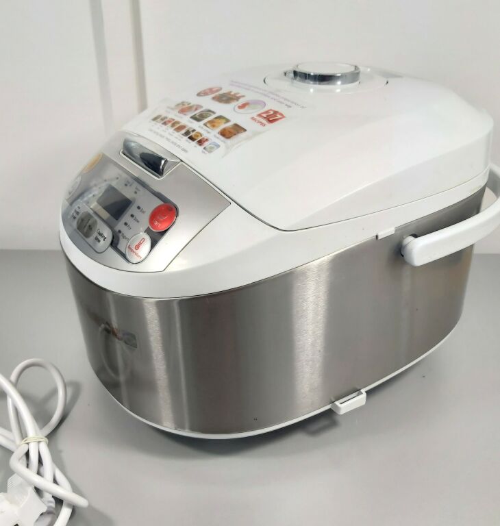 MULTICOOKER PHILIPS HD3037