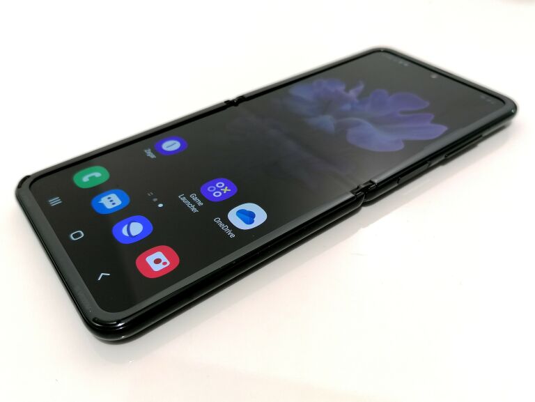 TELEFON SAMSUNG GALAXY Z FLIP