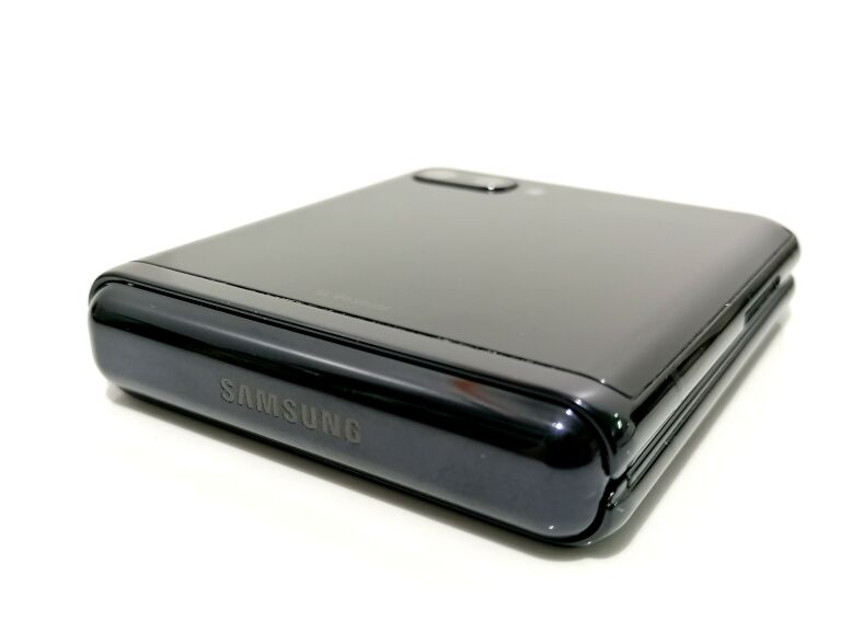 TELEFON SAMSUNG GALAXY Z FLIP