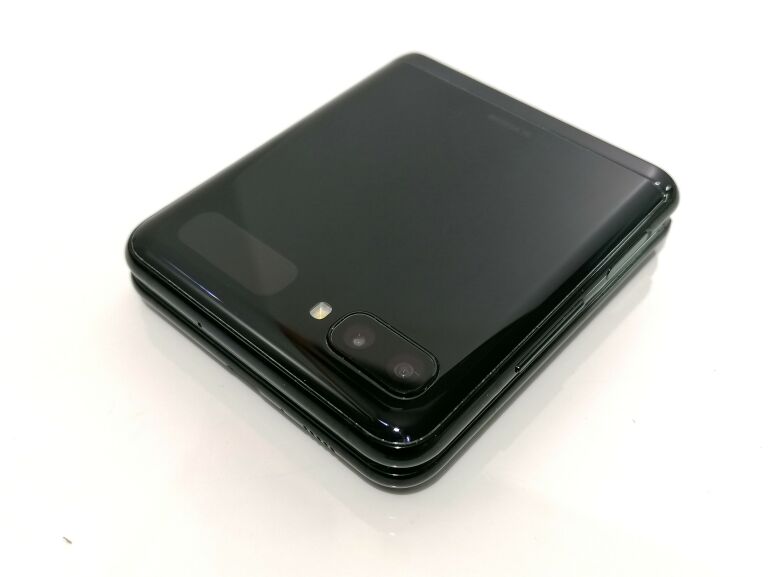 TELEFON SAMSUNG GALAXY Z FLIP