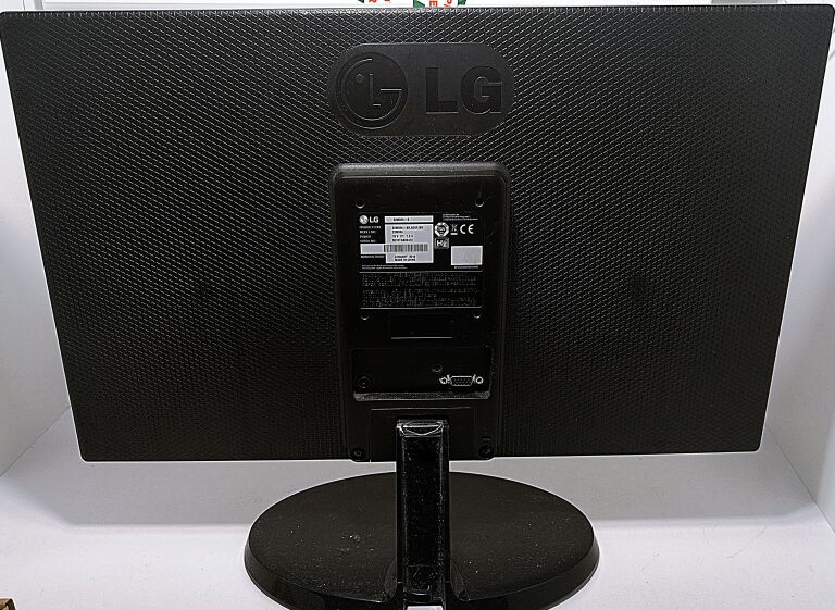 MONITOR LG 22M38A LED (2017) POLECAM