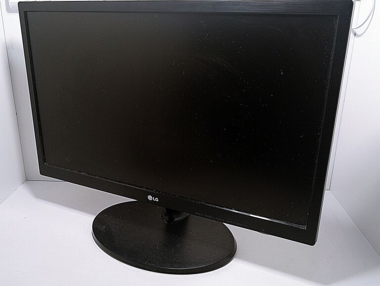 MONITOR LG 22M38A LED (2017) POLECAM
