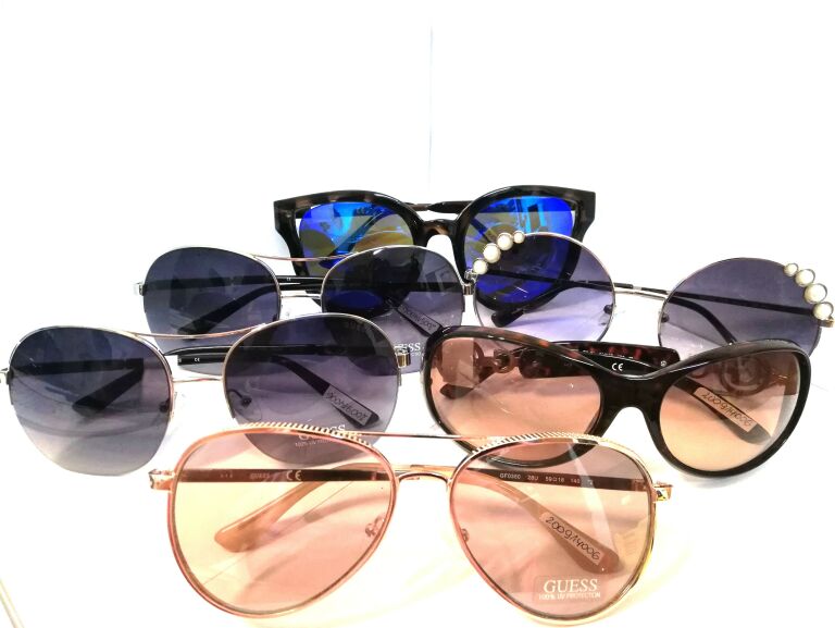 OKULARY GUESS