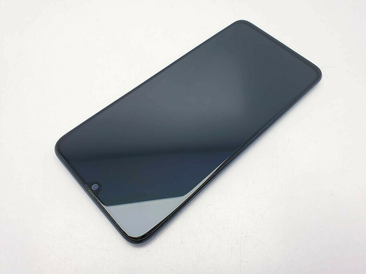 samsung-galaxy-a70-6128gb-67-4500mah-32mpx-opis-typ-smartfon