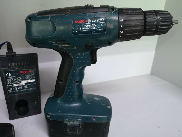 wkretarka-bosch-gsr-24-ve-2-w-walizce-napiecie-v-144-v