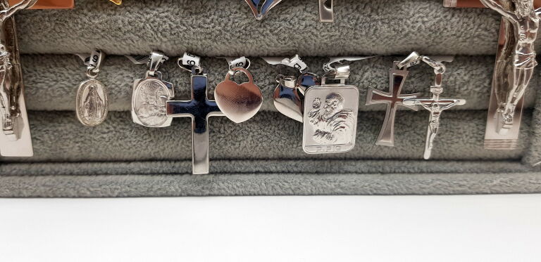 nowe-srebrne-zawieszki-925-kamien-bez-kamienia