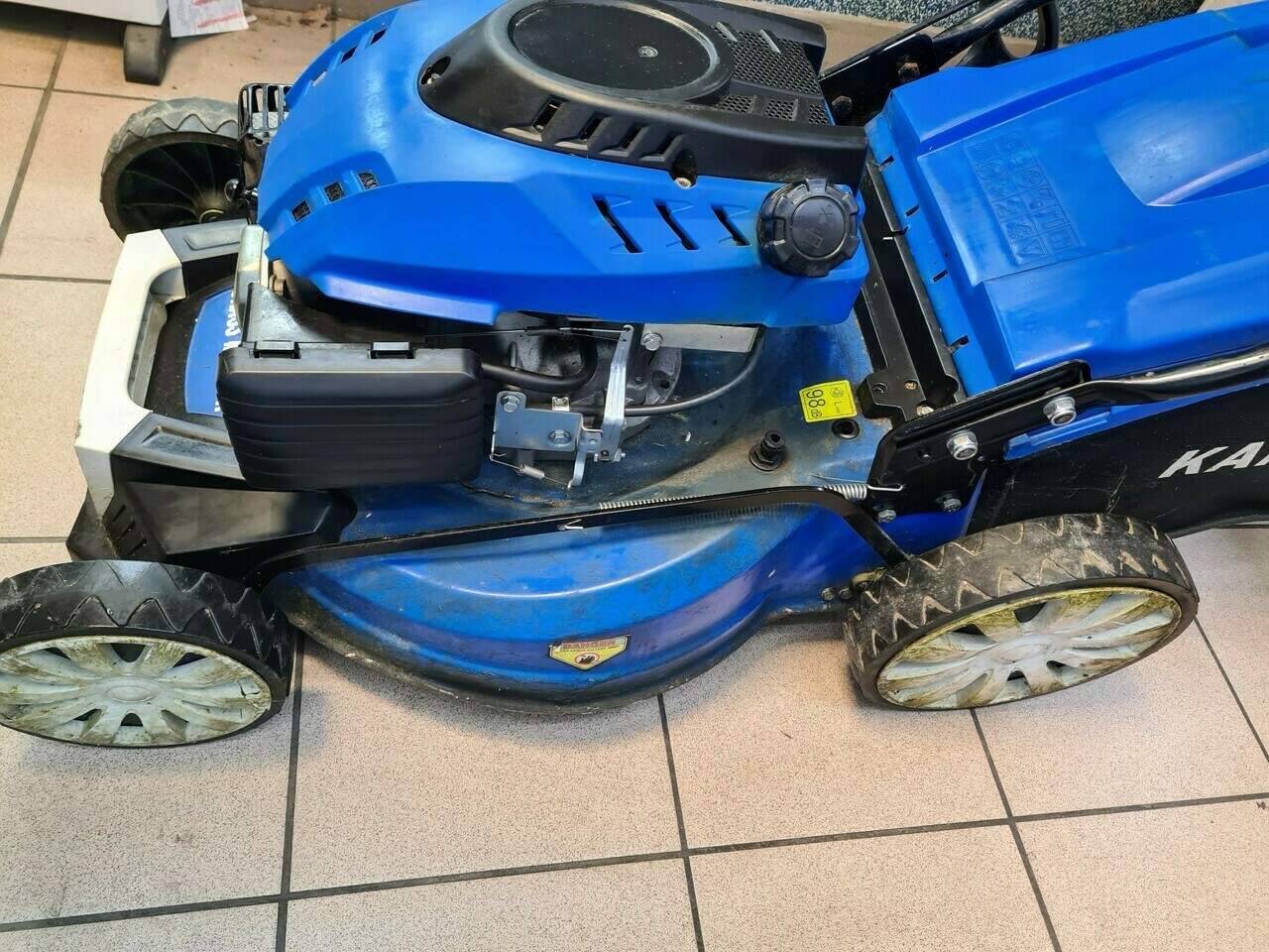 kosiarka-spalinowa-kanwod-grassmeister-8-km-51c-pojemnosc-kosza-32