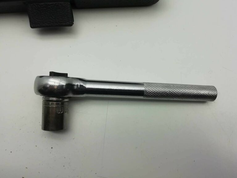 KLUCZE NASADOWE ZESTAW