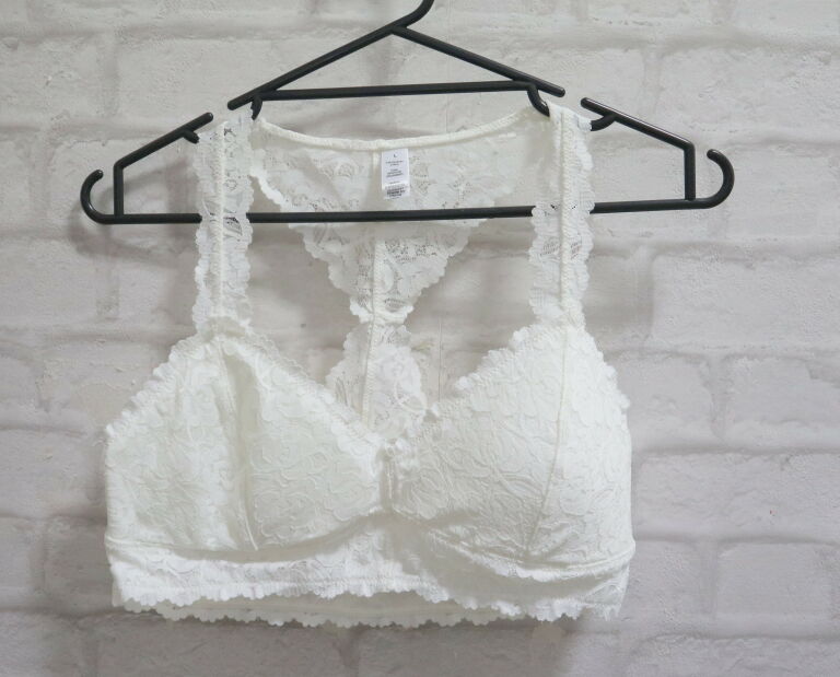 ladny-bialy-koronkowy-miekki-biustonosz-roz-l-rynek-15-olesno-palladium