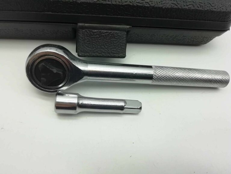 KLUCZE NASADOWE ZESTAW