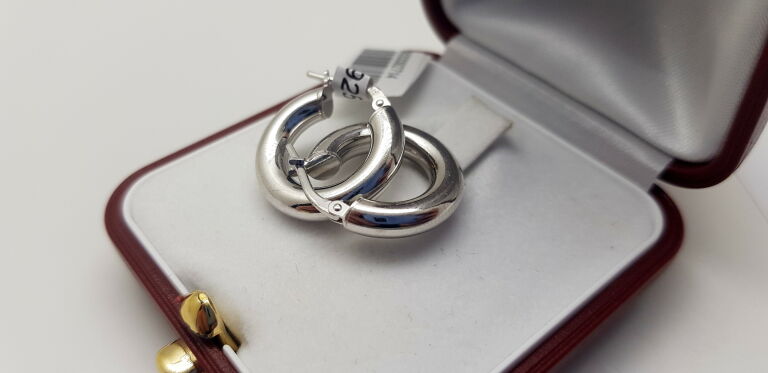 piekne-srebrne-kolczyki-armii-krajowej-31-zarow