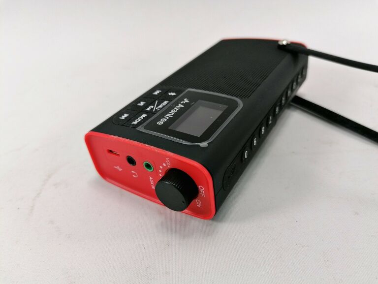 GŁOŚNIK BT AVANTREE SP850 RADIO FM PRZENOŚNY USB