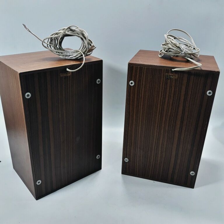 2-kolumny-vintage-marka