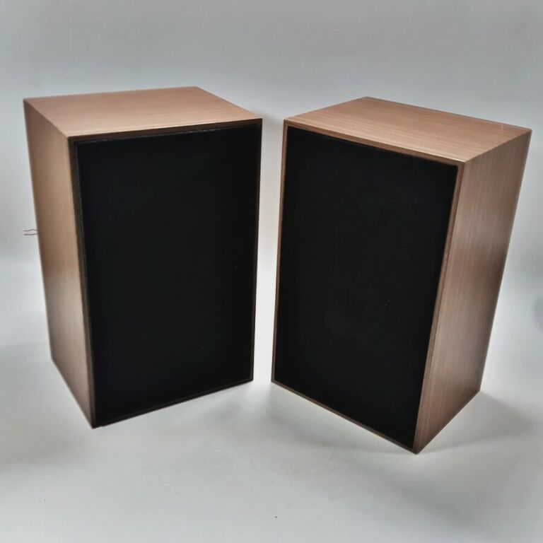 2-kolumny-vintage-stan-uzywany