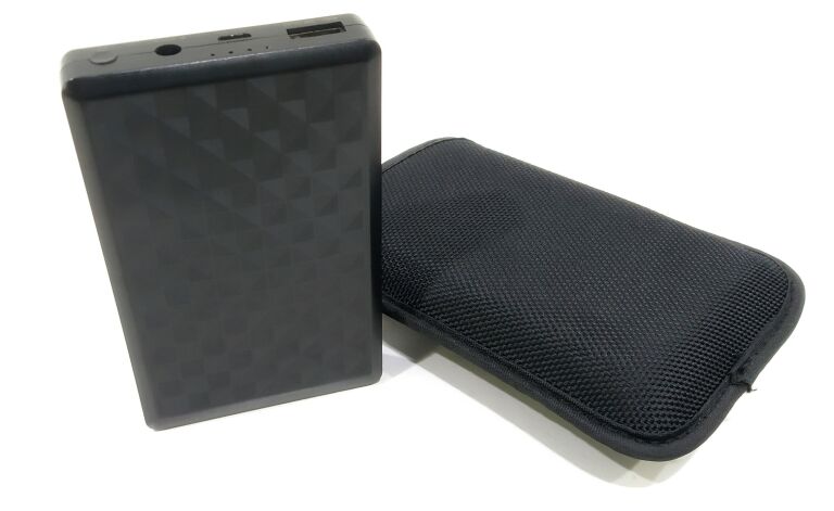 FUNKCJONALNY POWERBANK NEWELL WG-05
