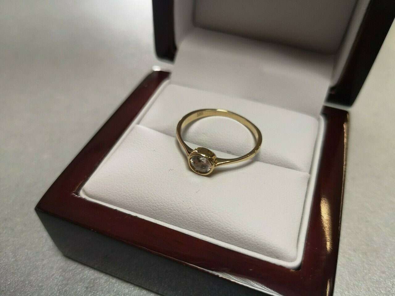 zloty-pierscionek-stan-uzywany