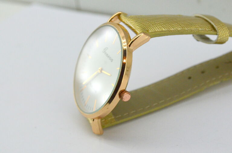 ZEGAREK DAMSKI GENEVA PLATINUM