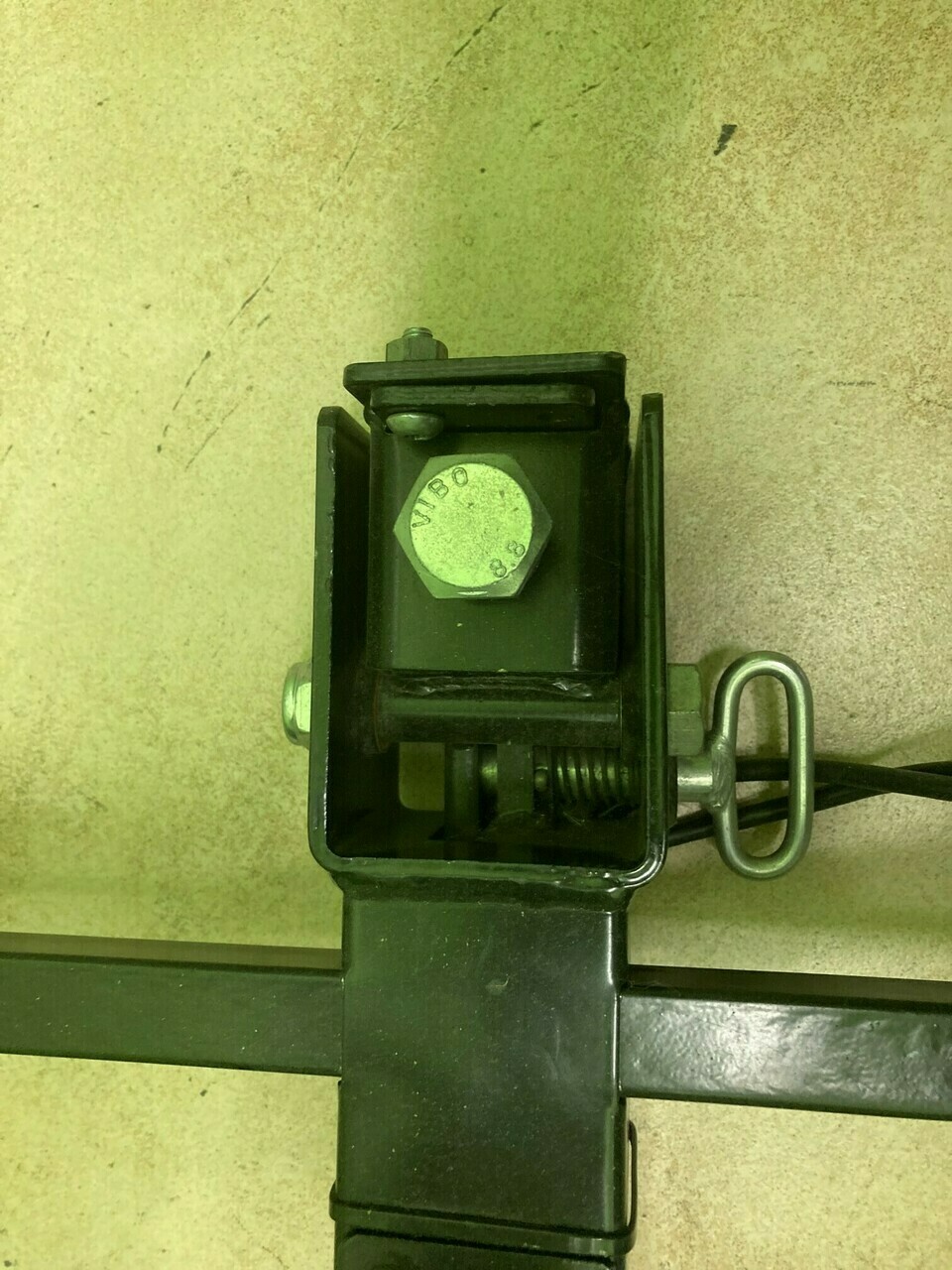 bagaznik-rowerowy-na-hak-z-oswietleniem-stan-uzywany