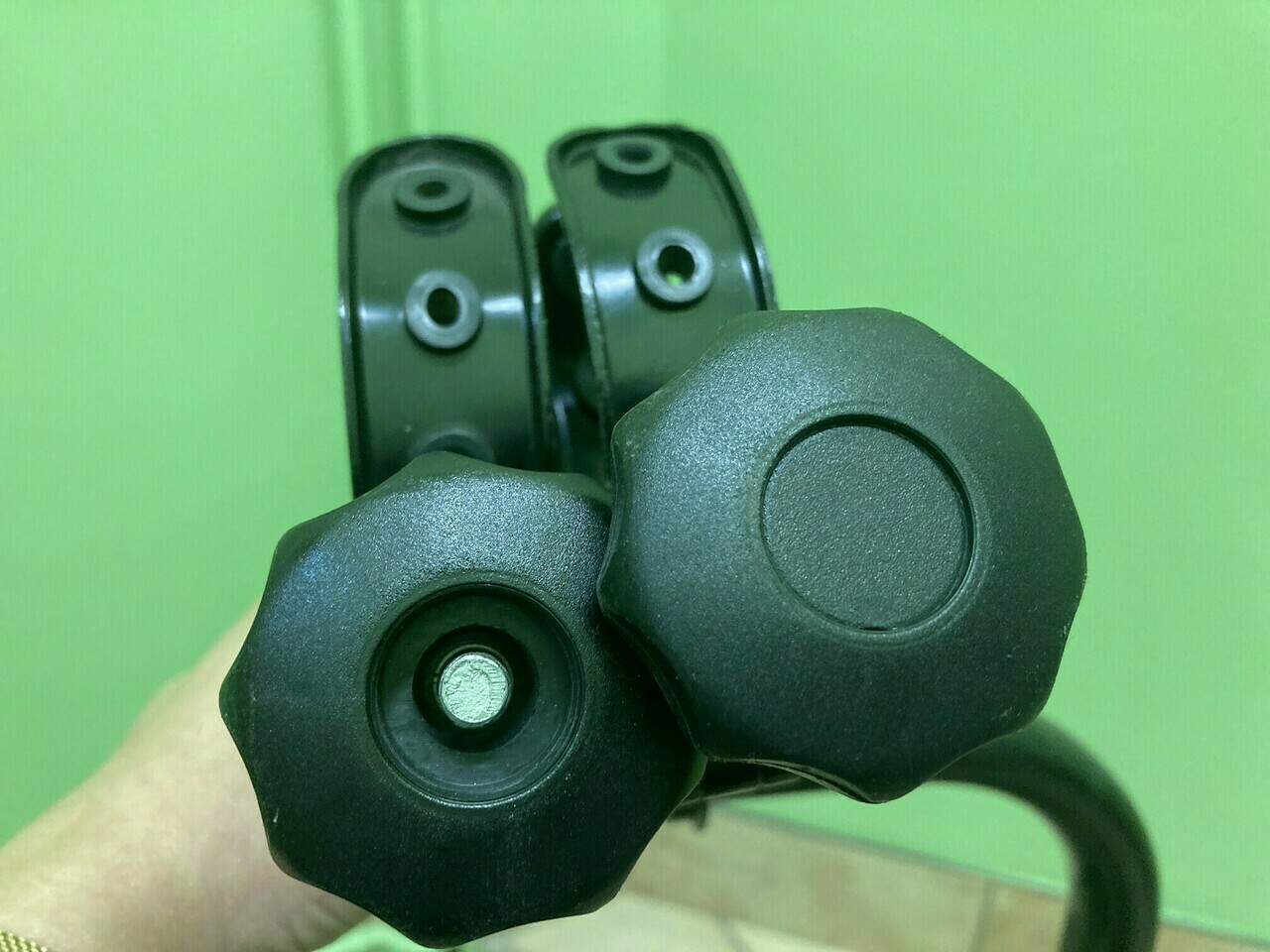 bagaznik-rowerowy-na-hak-z-oswietleniem-ean-8003168016649