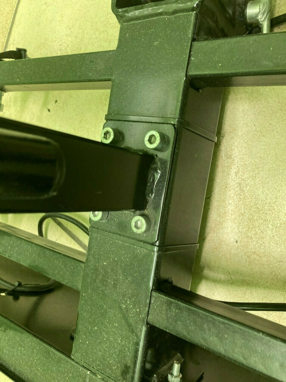 bagaznik-rowerowy-na-hak-z-oswietleniem-producent-inny