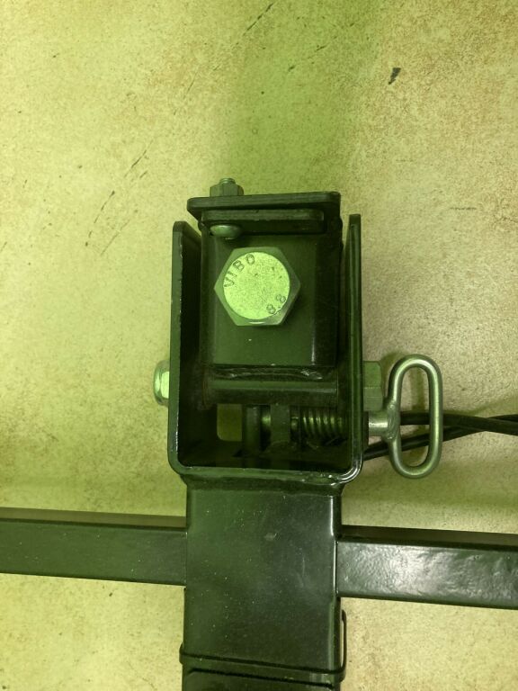 bagaznik-rowerowy-na-hak-z-oswietleniem-stan-uzywany