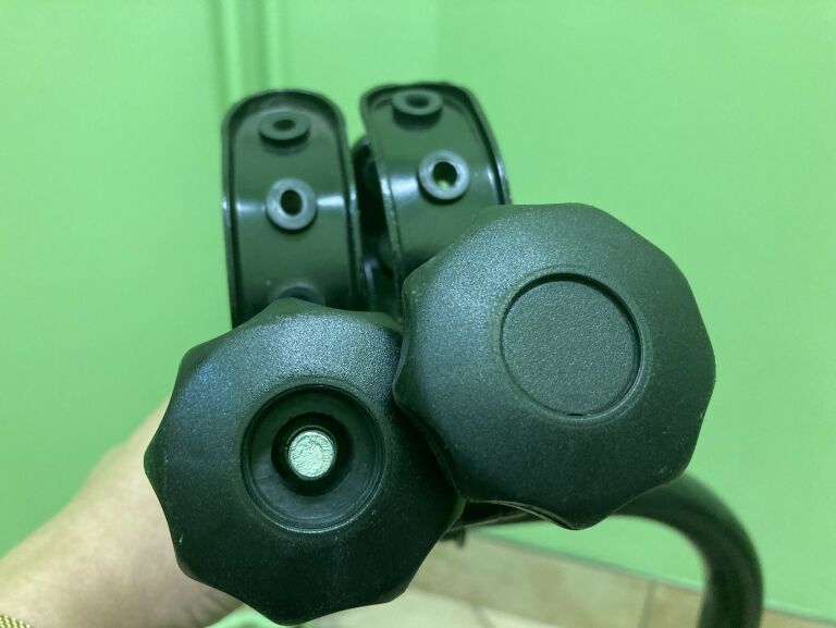 bagaznik-rowerowy-na-hak-z-oswietleniem-ean-8003168016649