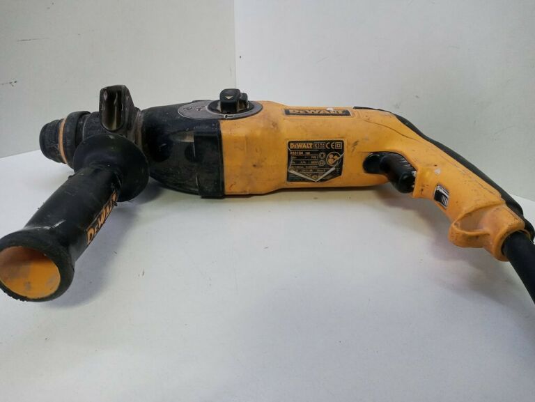 MŁOTOWIERTARKA DEWALT D25124